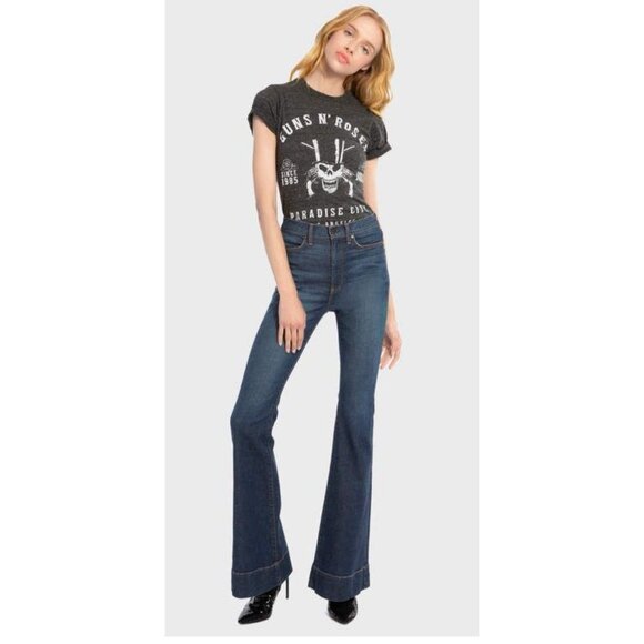 Alice + Olivia Beautiful Bell High Rise Jean In So Clever Wash / Women’s 25